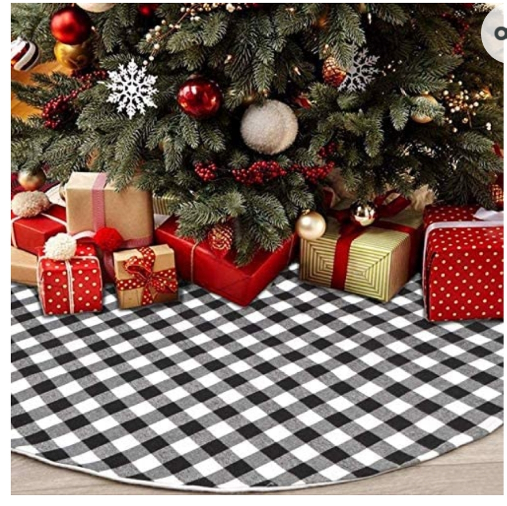 48-inch Black and White Buffalo Plaid Tree Skirt
